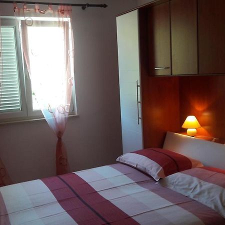 Apartman Barbat-Za Cijelu Obitelj Barbat na Rabu Ngoại thất bức ảnh