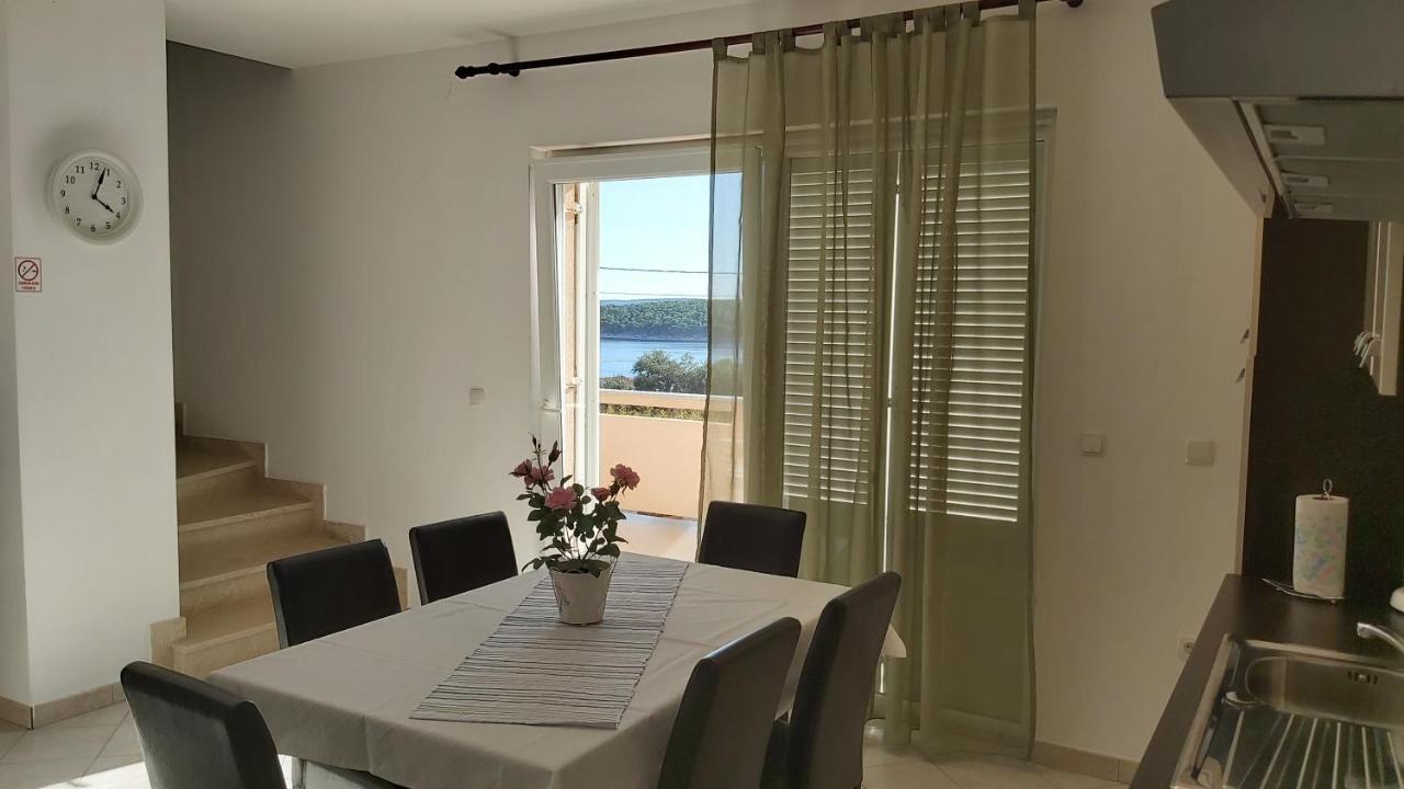 Apartman Barbat-Za Cijelu Obitelj Barbat na Rabu Ngoại thất bức ảnh