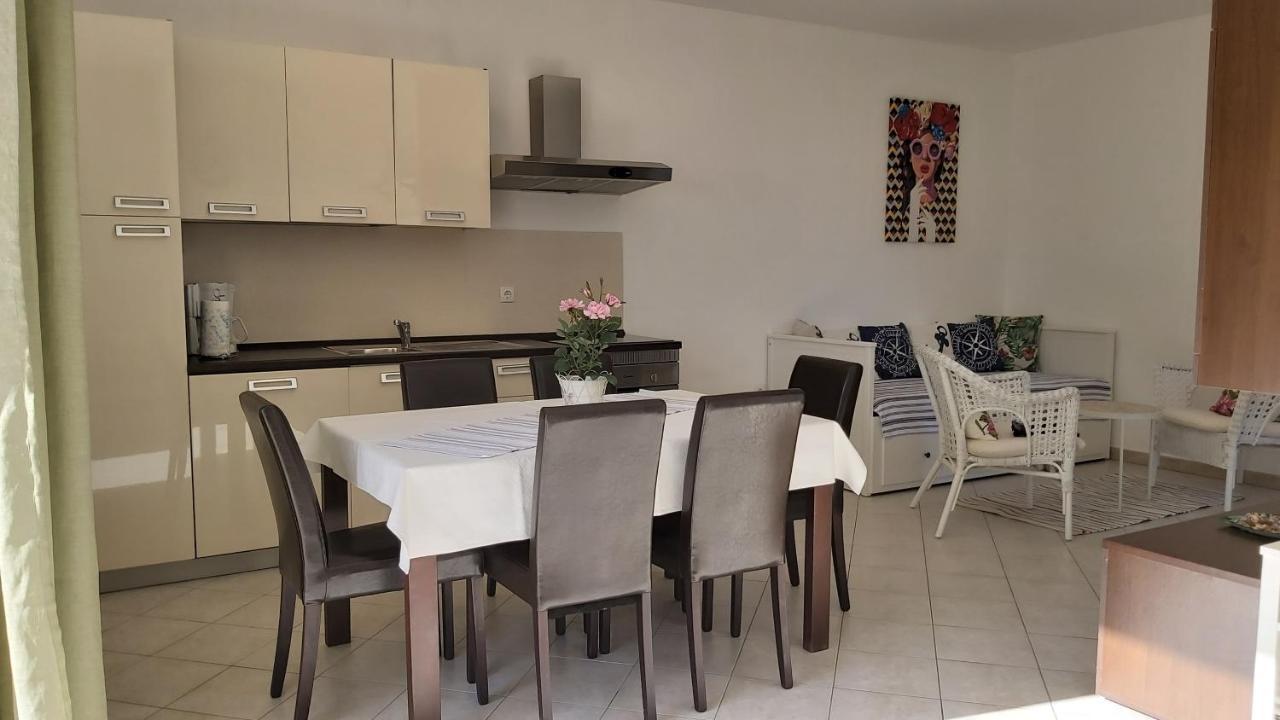Apartman Barbat-Za Cijelu Obitelj Barbat na Rabu Ngoại thất bức ảnh